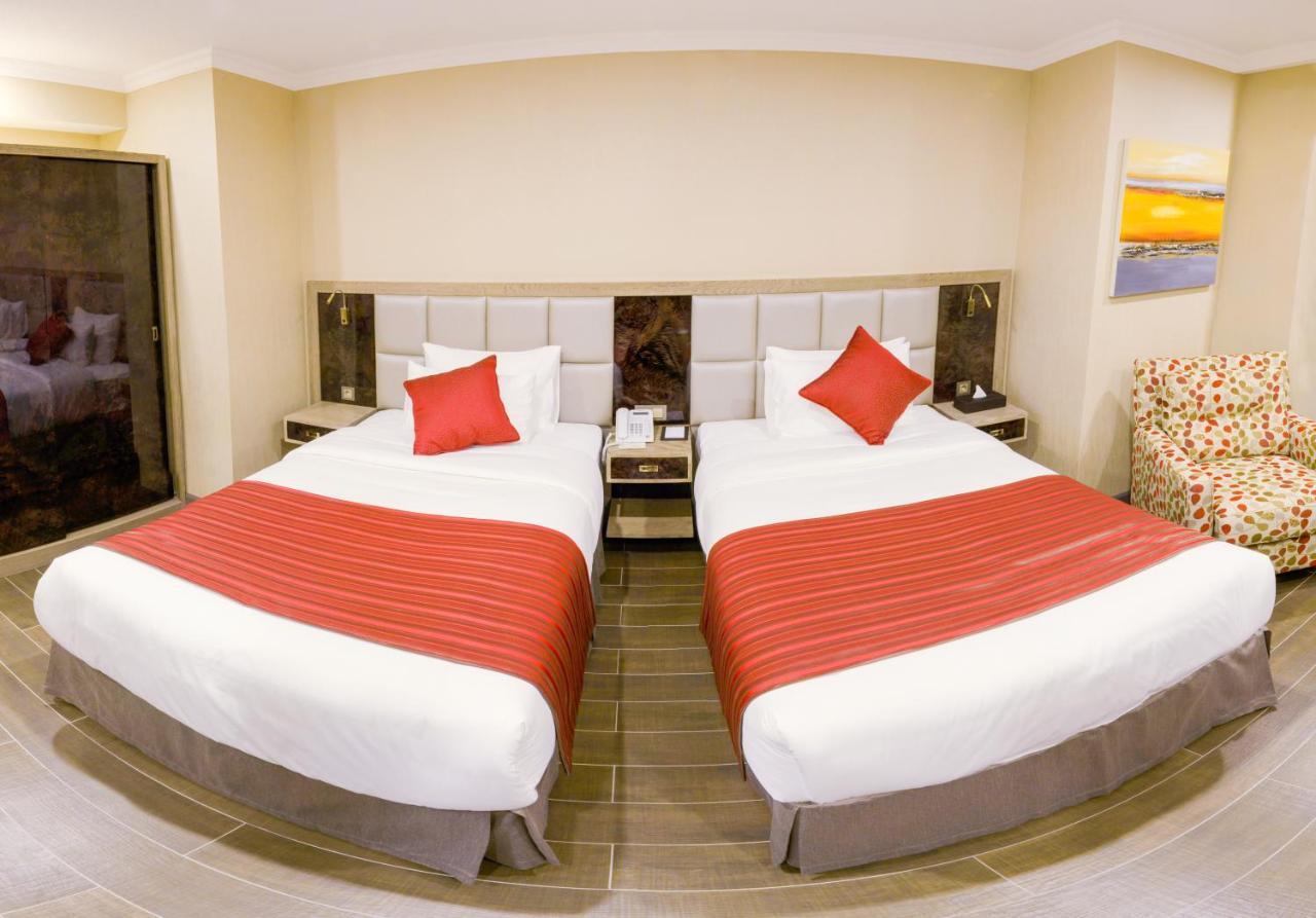 Hotel Ramada By Wyndham Bishkek Centre Pokój zdjęcie