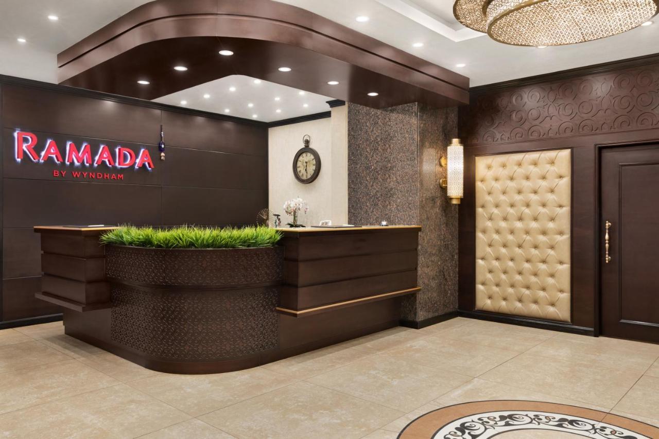 Hotel Ramada By Wyndham Bishkek Centre Zewnętrze zdjęcie